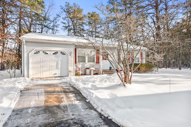 6 Orchard Drive 73, Whiting, NJ 08759