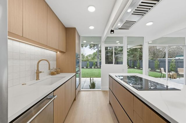 1907 Ticonderoga Drive, San Mateo, CA 94402