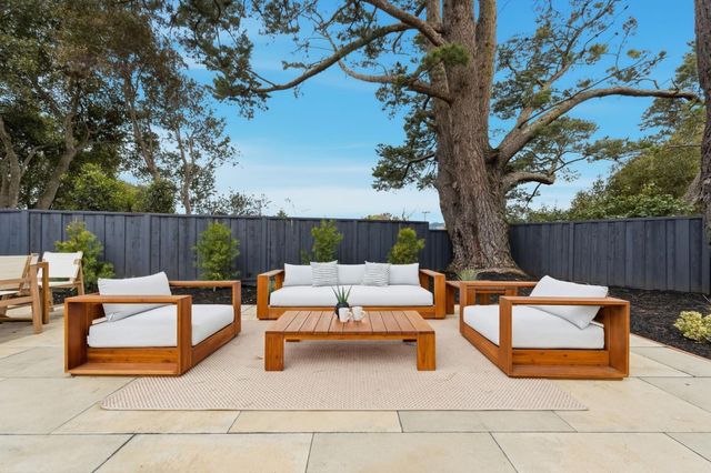 1907 Ticonderoga Drive, San Mateo, CA 94402