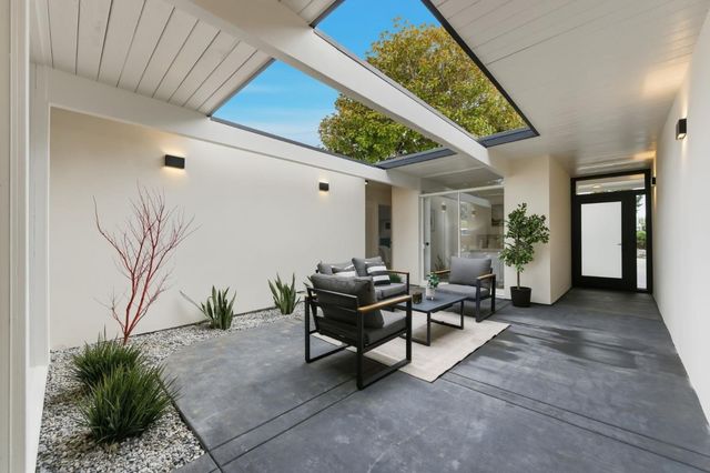 1907 Ticonderoga Drive, San Mateo, CA 94402