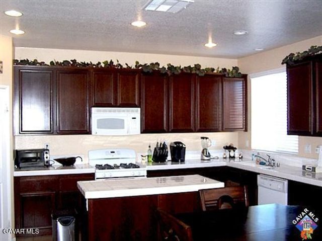 37633 Bluette Lane, Palmdale, CA 93551