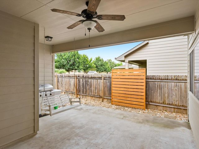 535 Stampede RD, San Marcos, TX 78666