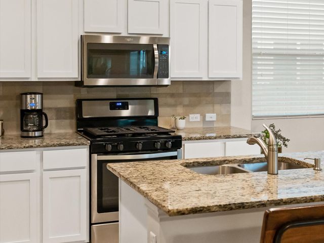 535 Stampede RD, San Marcos, TX 78666