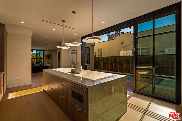 923 Milwood Avenue, Venice, CA 90291