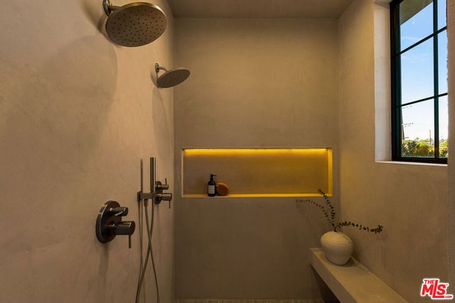 923 Milwood Avenue, Venice, CA 90291