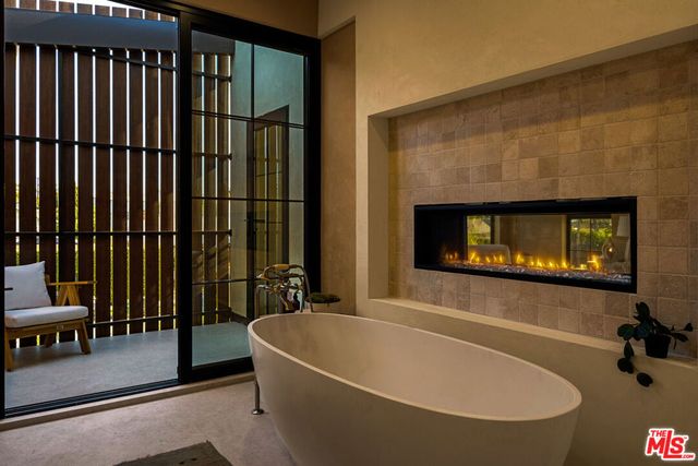 923 Milwood Avenue, Venice, CA 90291