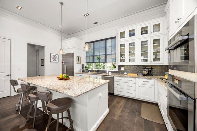 11 Robita Street, Houston, TX 77019