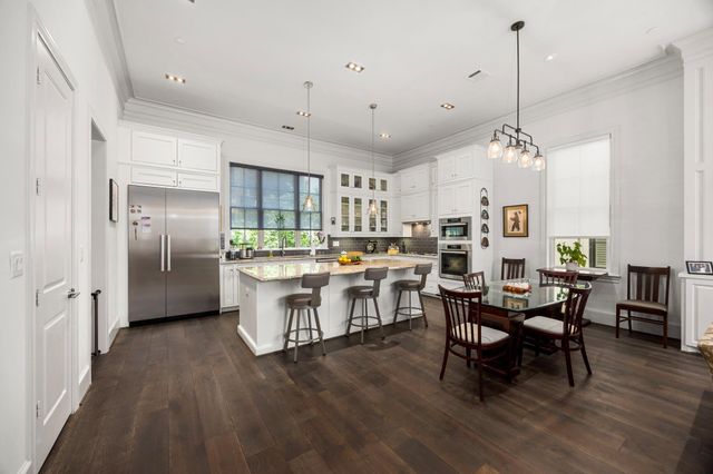 11 Robita Street, Houston, TX 77019