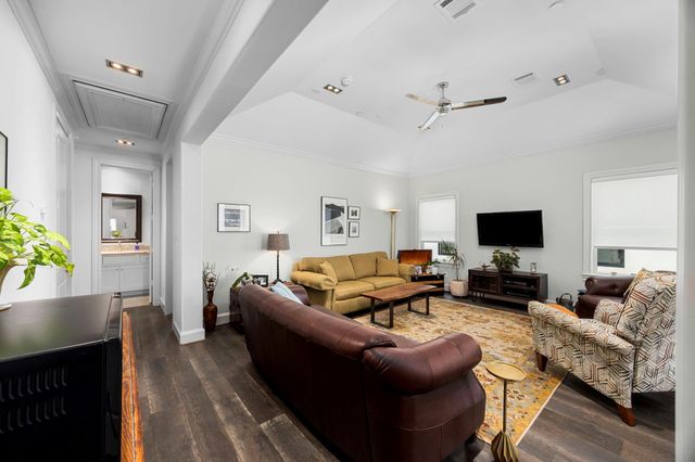 11 Robita Street, Houston, TX 77019