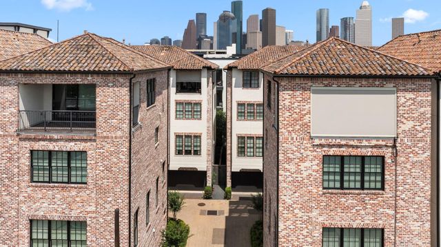 11 Robita Street, Houston, TX 77019