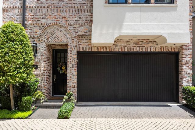 11 Robita Street, Houston, TX 77019