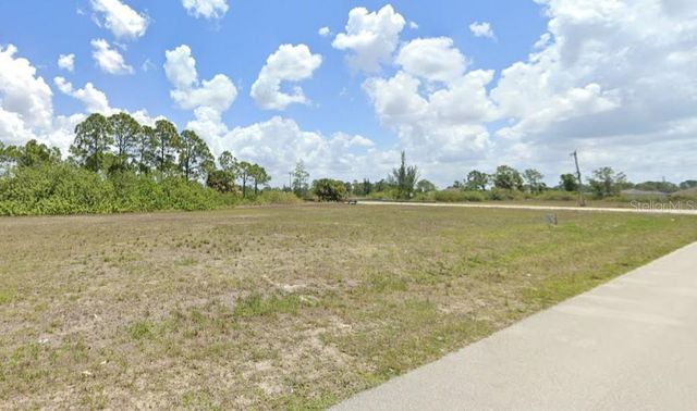 845 NE 38 TH TERRACE, Cape Coral, FL 33909