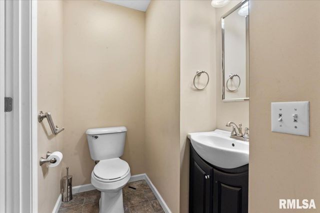 3305 COLLINGWOOD Drive, Springfield, IL 62711