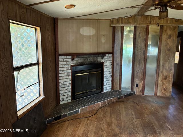 121 CHURCH LAKE Drive, Interlachen, FL 32148
