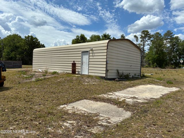 121 CHURCH LAKE Drive, Interlachen, FL 32148