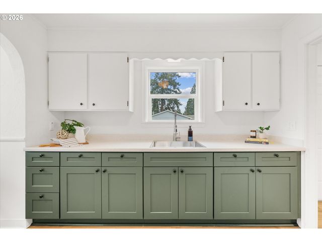 6647 Se 65TH Ave, Portland, OR 97206