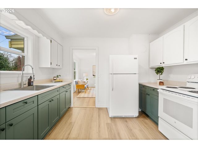 6647 Se 65TH Ave, Portland, OR 97206