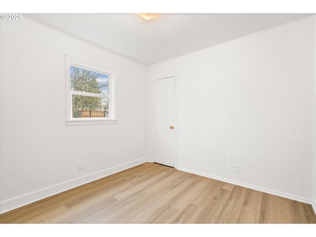 6647 Se 65TH Ave, Portland, OR 97206