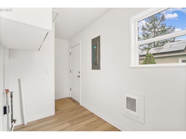 6647 Se 65TH Ave, Portland, OR 97206