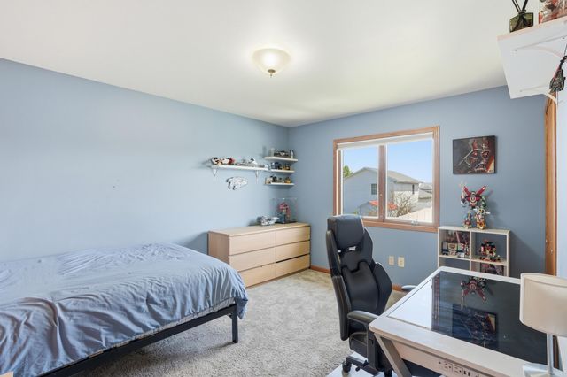 6587 Arrowhead Drive, Schererville, IN 46375