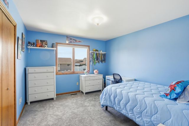 6587 Arrowhead Drive, Schererville, IN 46375