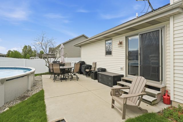 6587 Arrowhead Drive, Schererville, IN 46375