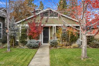 19432 Blue Lake Loop, Bend, OR 97702
