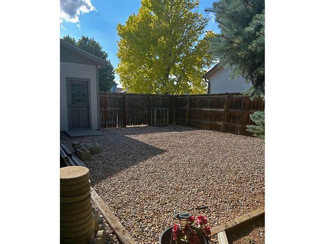 322 N 45th Ave Ct, Greeley, CO 80634