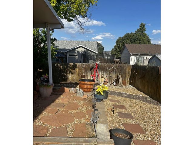 322 N 45th Ave Ct, Greeley, CO 80634