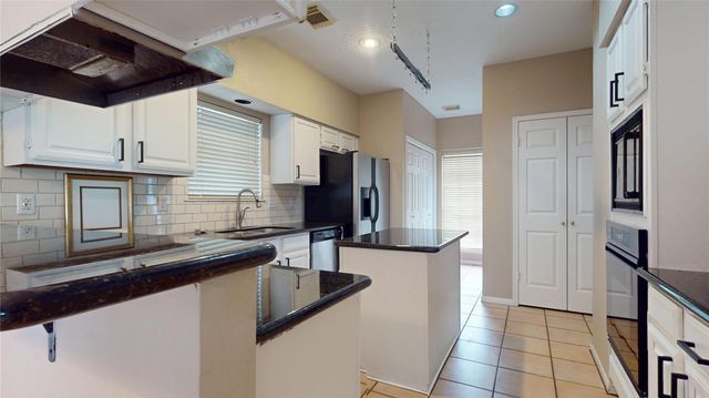 14919 Forest Trails Drive, Houston, TX 77095