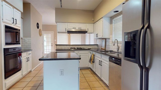 14919 Forest Trails Drive, Houston, TX 77095