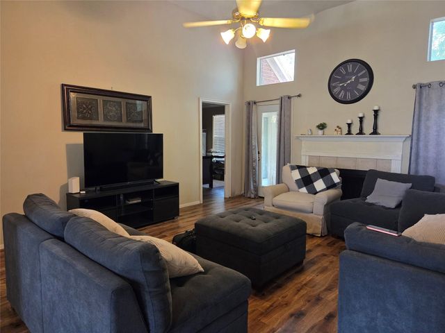 3627 Timothy Lane, Richmond, TX 77406