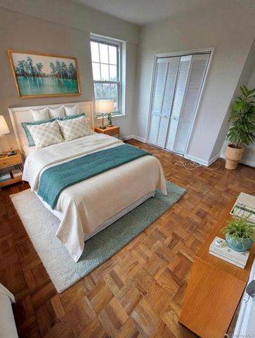 220 Pelham Road 5E, New Rochelle, NY 10805