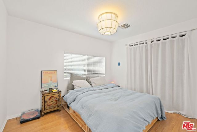 2142 Baxter Street, Los Angeles, CA 90039