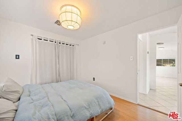 2142 Baxter Street, Los Angeles, CA 90039