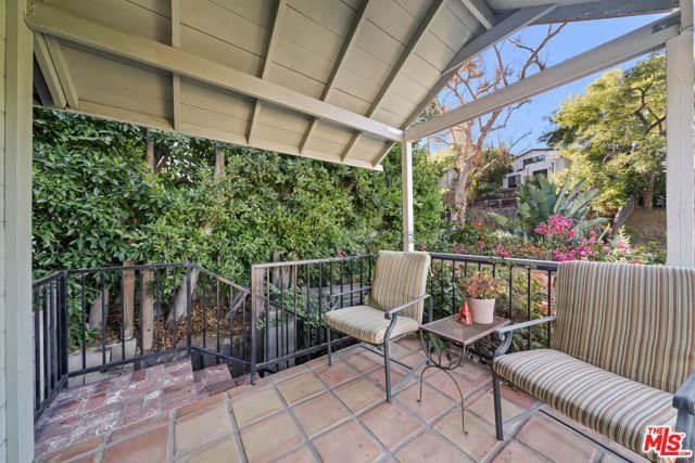 2142 Baxter Street, Los Angeles, CA 90039