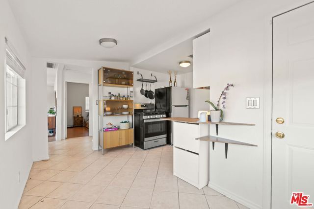 2142 Baxter Street, Los Angeles, CA 90039