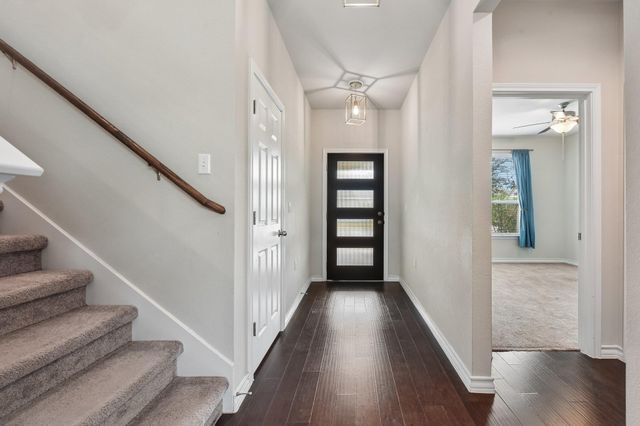 11900 Cimaizon DR, Austin, TX 78725