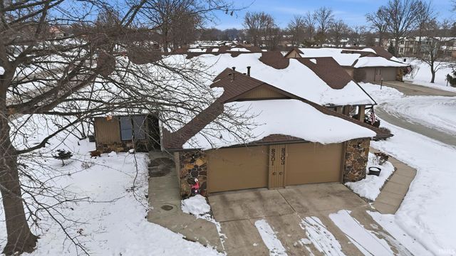 8301 Lamplighter Court, Fort Wayne, IN 46835