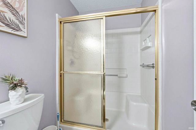 8301 Lamplighter Court, Fort Wayne, IN 46835