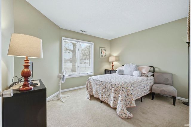 8301 Lamplighter Court, Fort Wayne, IN 46835