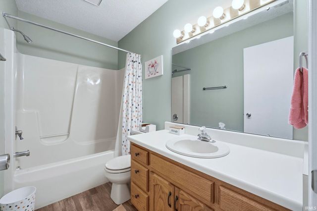 8301 Lamplighter Court, Fort Wayne, IN 46835