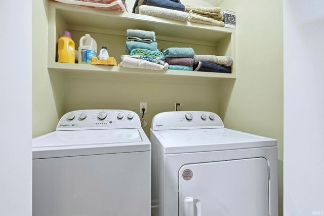 8301 Lamplighter Court, Fort Wayne, IN 46835