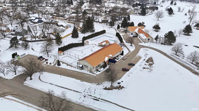 8301 Lamplighter Court, Fort Wayne, IN 46835