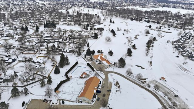 8301 Lamplighter Court, Fort Wayne, IN 46835