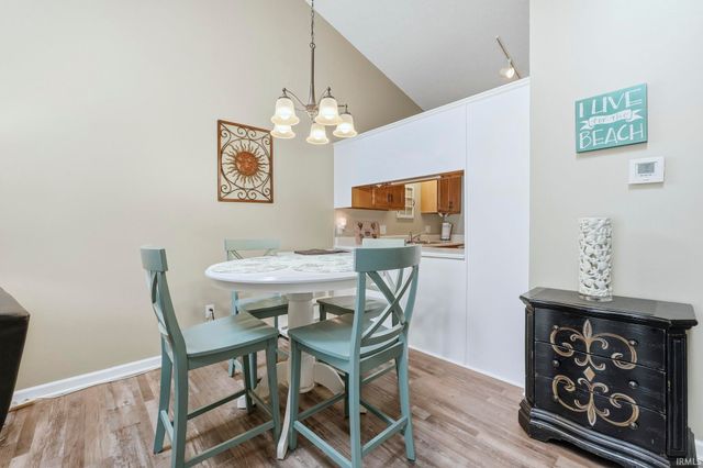 8301 Lamplighter Court, Fort Wayne, IN 46835