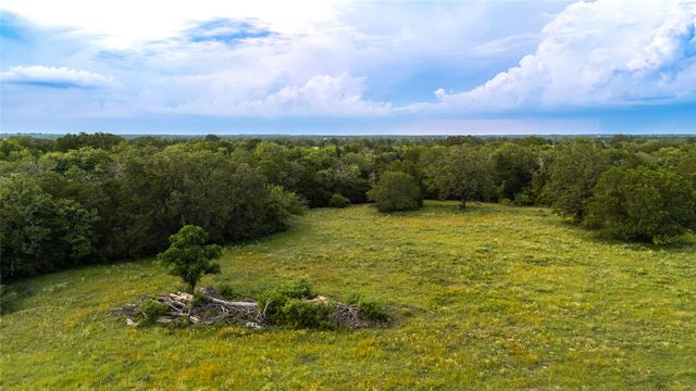 1395 S Highway 95, Smithville, TX 78957