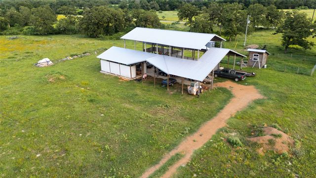 1395 S Highway 95, Smithville, TX 78957