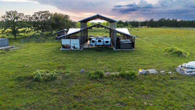 1395 S Highway 95, Smithville, TX 78957
