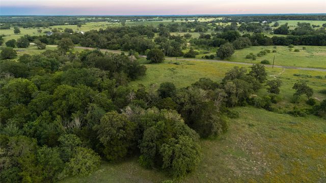 1395 S Highway 95, Smithville, TX 78957